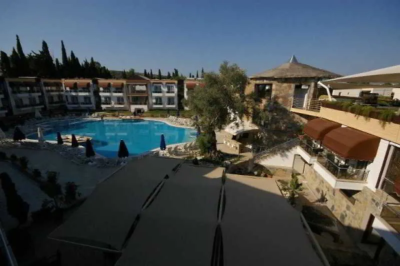 Bitez Risa Hotel 4*,